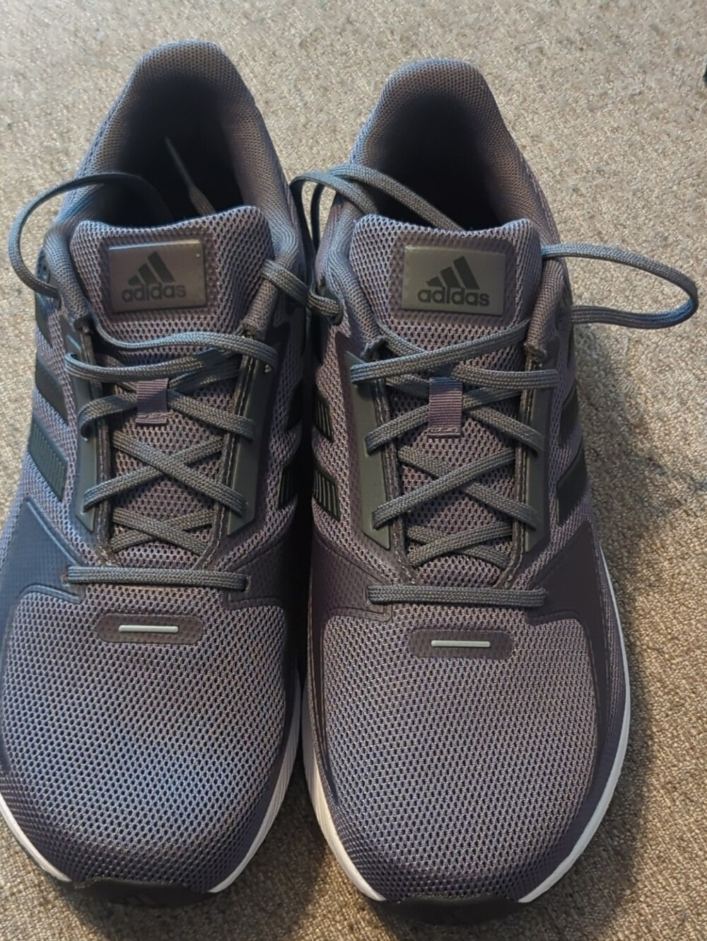 Adidas Men's Athletic Sneakers in Gray and Black Size 9